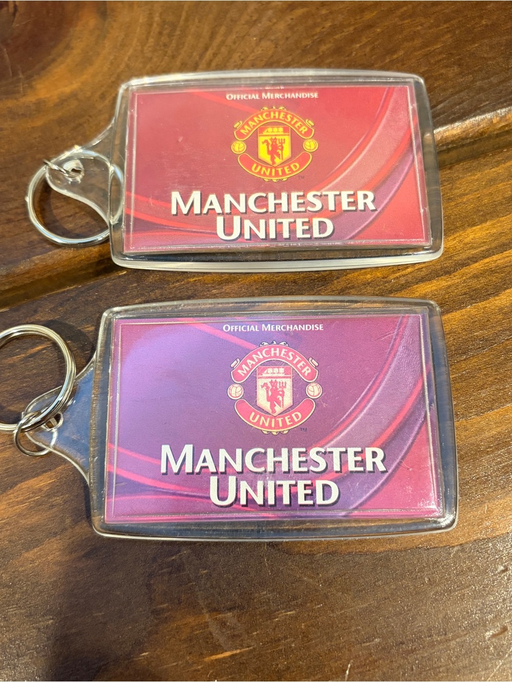 Lot Of 2 Manchester United -  Keychains - Officially Licensed UNUSED - Picture 2 of 4